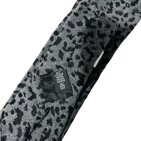 ARMANI Collezioni gray / black tie, 61% viscose, 39% silk - Picture 3 of 5